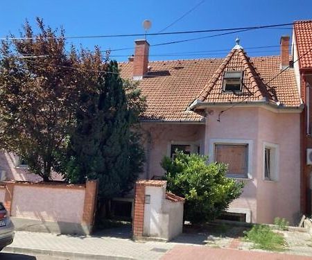 Peregrino Vendégház Budaörs Esterno foto