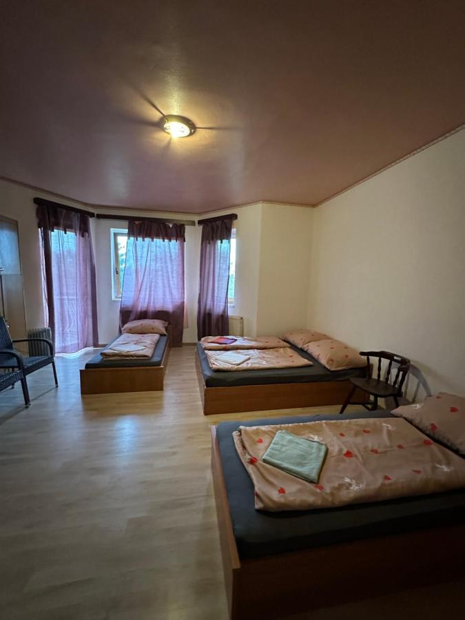 Peregrino Vendégház Budaörs Esterno foto